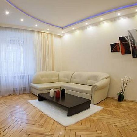 1 Minute To Rynok Square Apartment Lviv Phòng bức ảnh